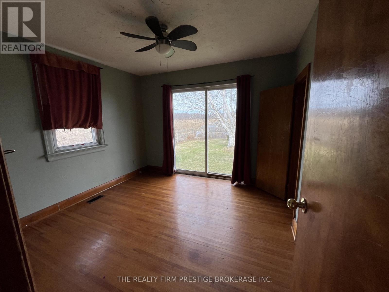 23104 Johnston Line, West Elgin, Ontario  N0L 2C0 - Photo 9 - X12911450