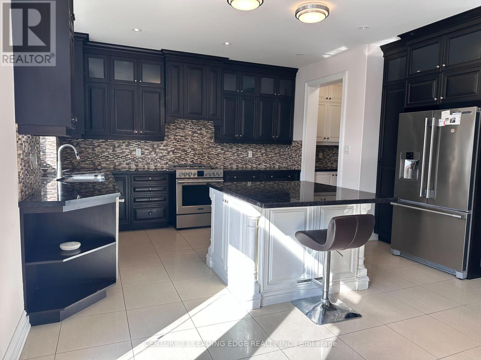 Main - 83 Golden Forest Road, Vaughan, Ontario  L6A 0S8 - Photo 7 - N12914904