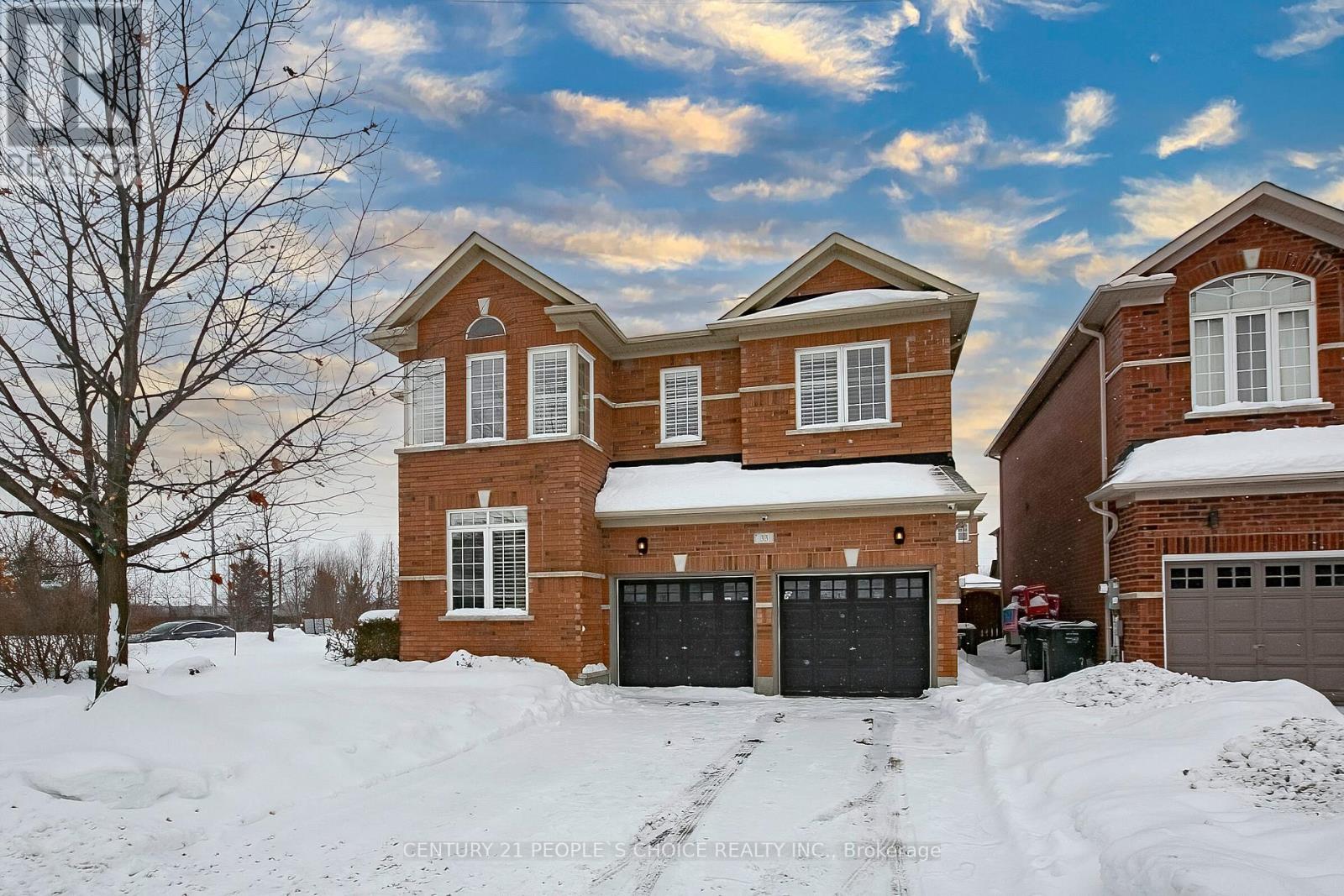 33 Accent Circle, Brampton, Ontario  L7A 0L3 - Photo 6 - W12919314