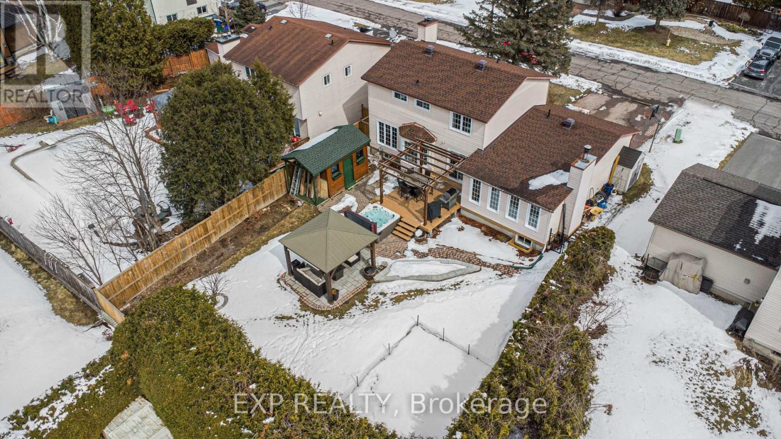 1528 Missyabit Drive, Ottawa, Ontario  K1E 2M6 - Photo 37 - X12920670