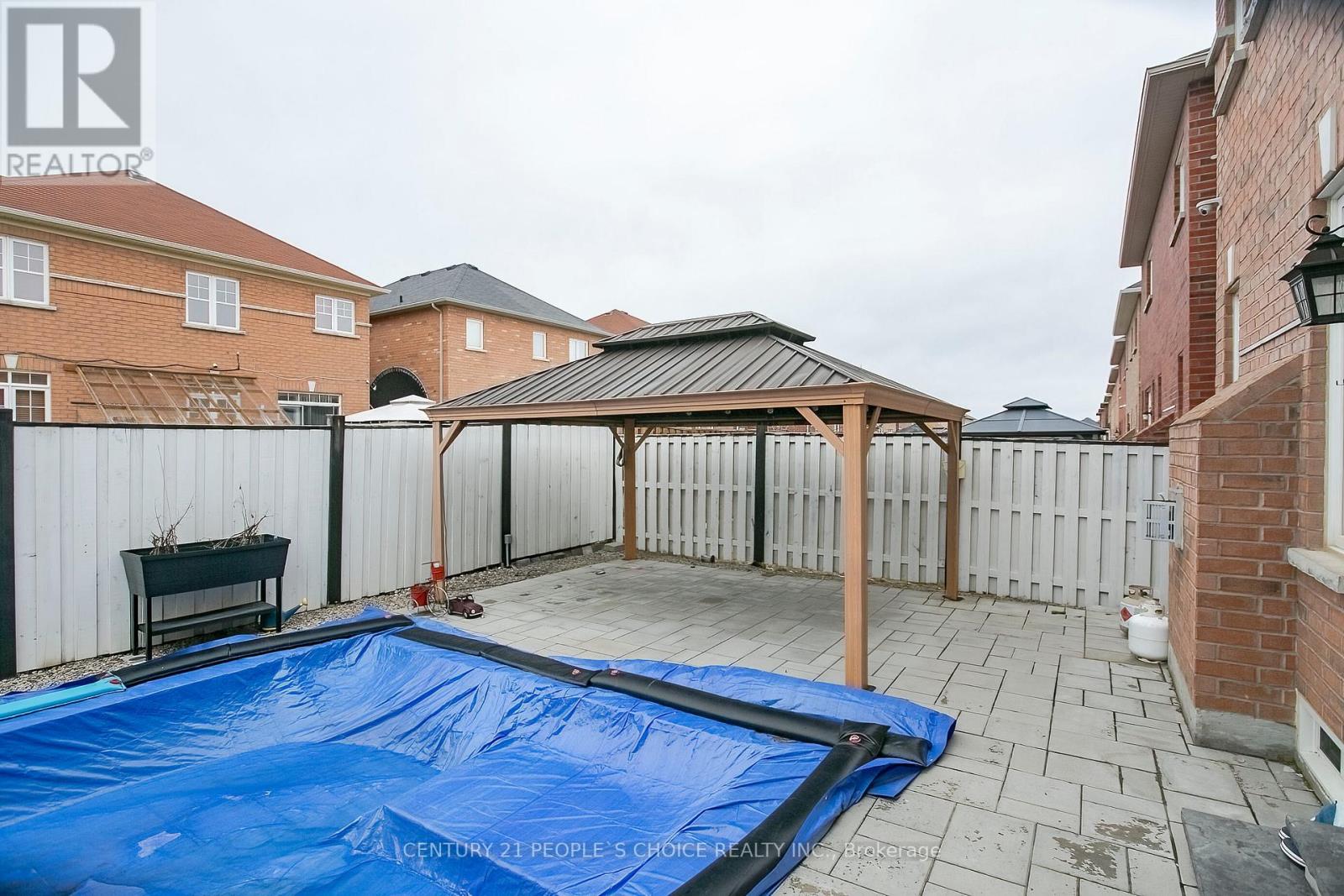 33 Accent Circle, Brampton, Ontario  L7A 0L3 - Photo 47 - W12919314