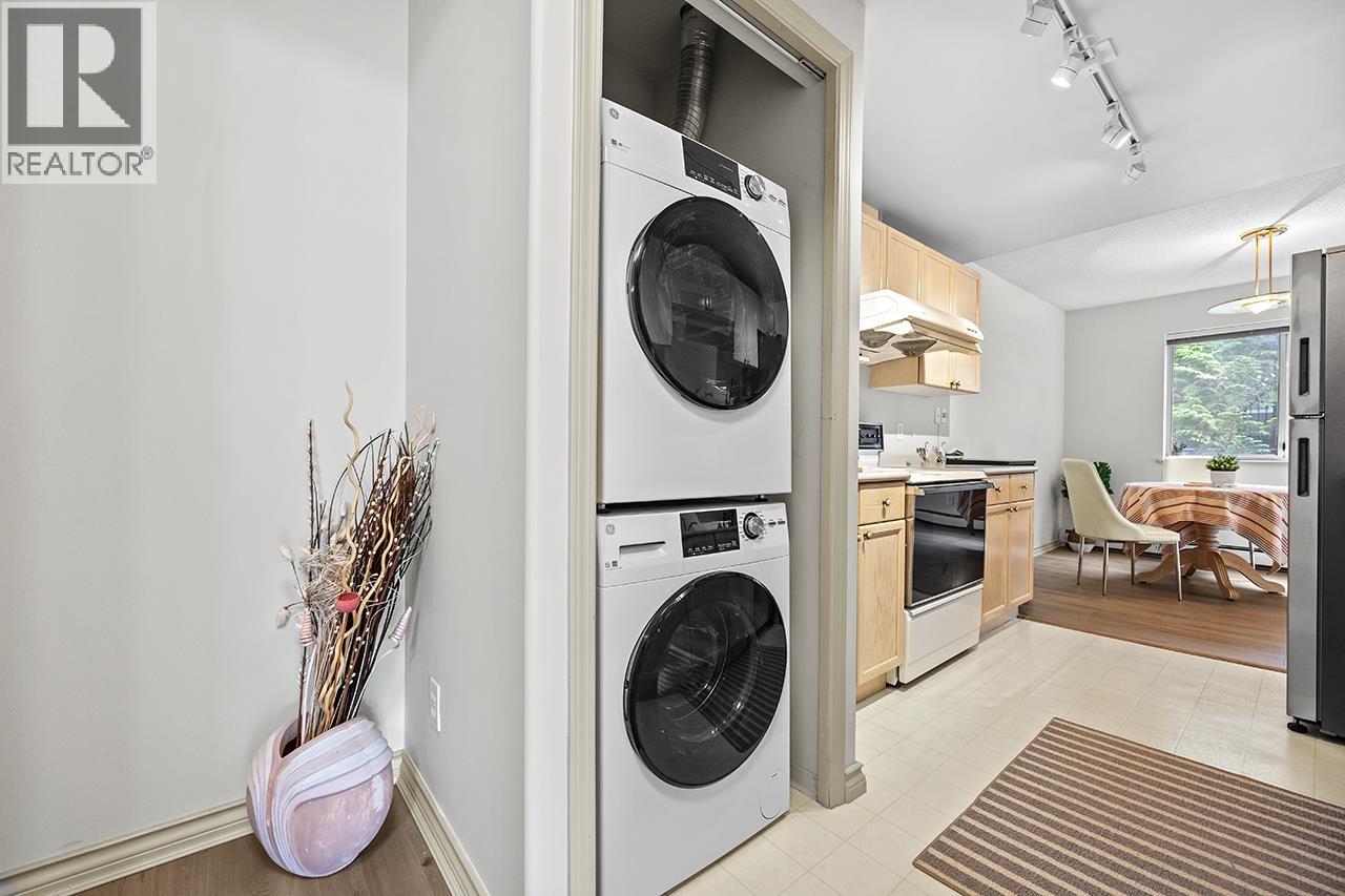 205 6388 Marlborough Avenue, Burnaby, British Columbia  V5H 4P4 - Photo 3 - R3103525