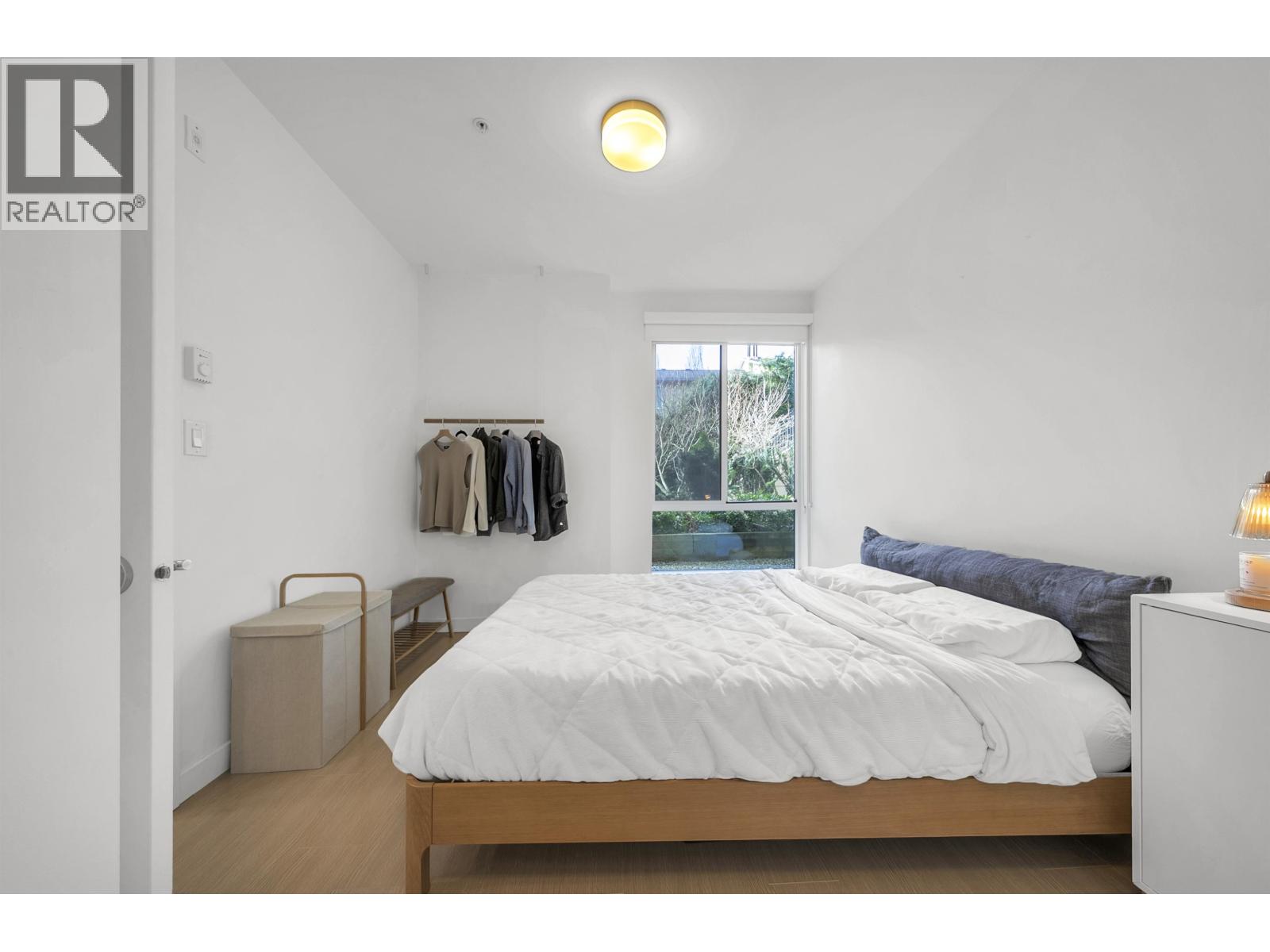 210 5460 Broadway, Burnaby, British Columbia  V5B 0B4 - Photo 12 - R3103528