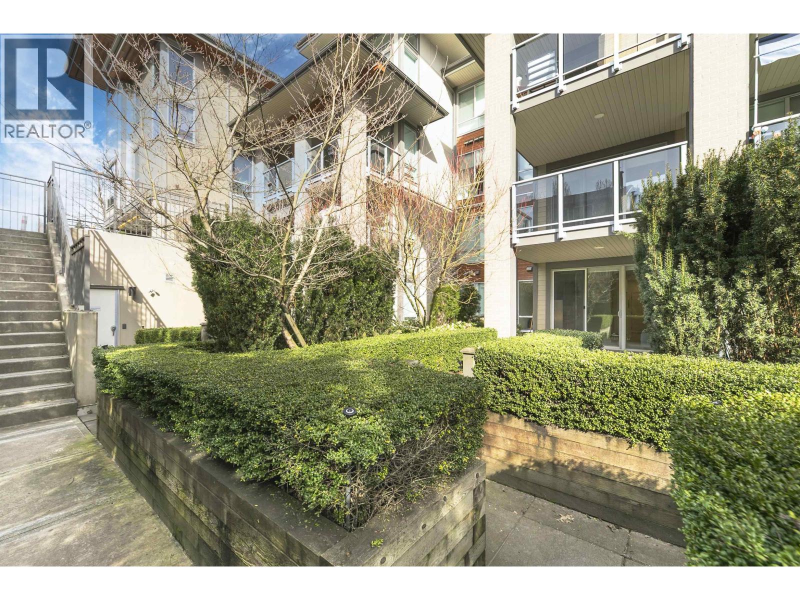 210 5460 Broadway, Burnaby, British Columbia  V5B 0B4 - Photo 22 - R3103528