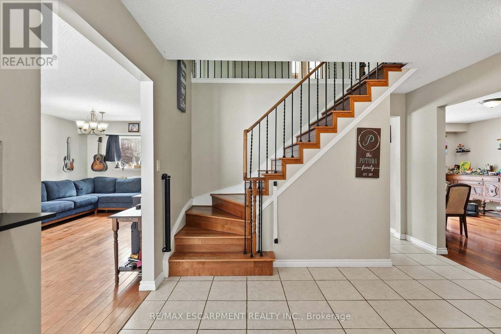 17 Strawberry Lane, Brantford, Ontario  N3T 5Z6 - Photo 2 - X12773778