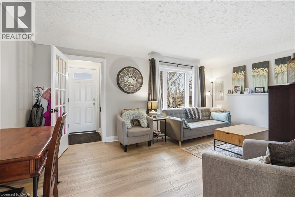 22 Greenwood Avenue, Welland, Ontario  L3C 4B2 - Photo 8 - 40814949