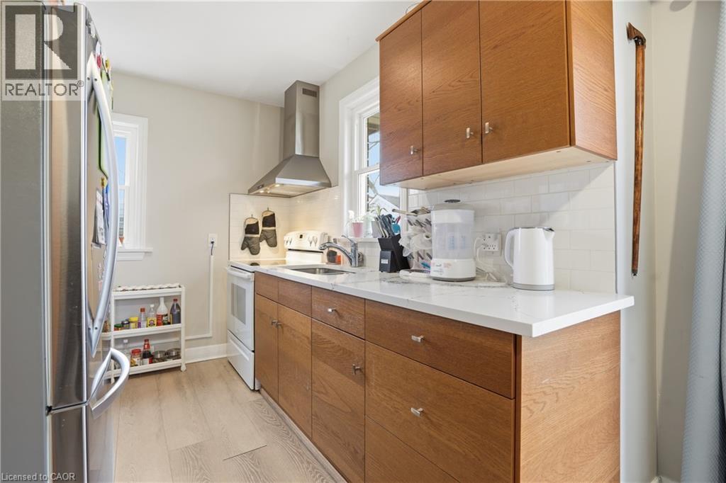 22 Greenwood Avenue, Welland, Ontario  L3C 4B2 - Photo 11 - 40814957