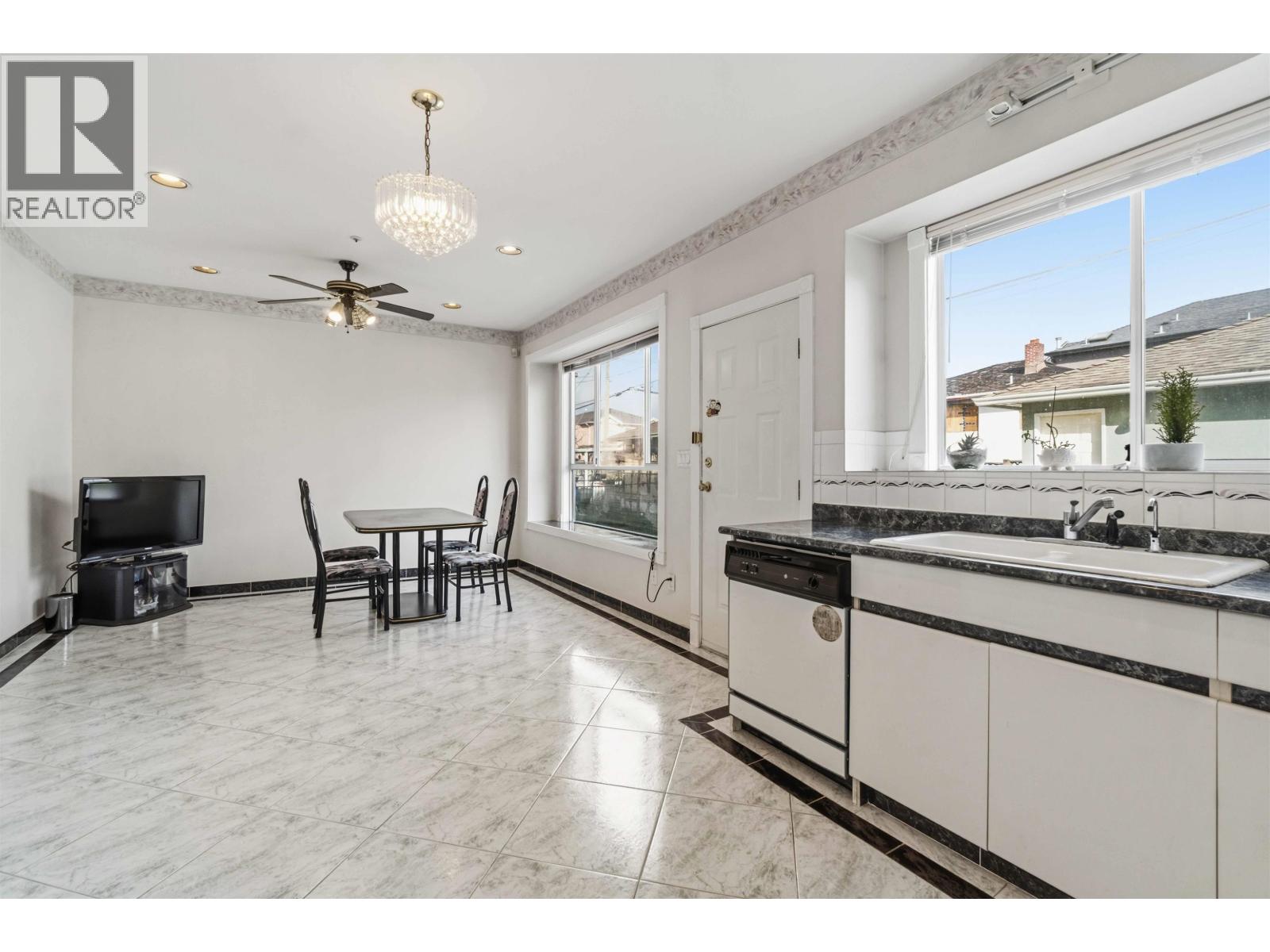 1769 E 49th Avenue, Vancouver, British Columbia  V5P 1T2 - Photo 9 - R3103507