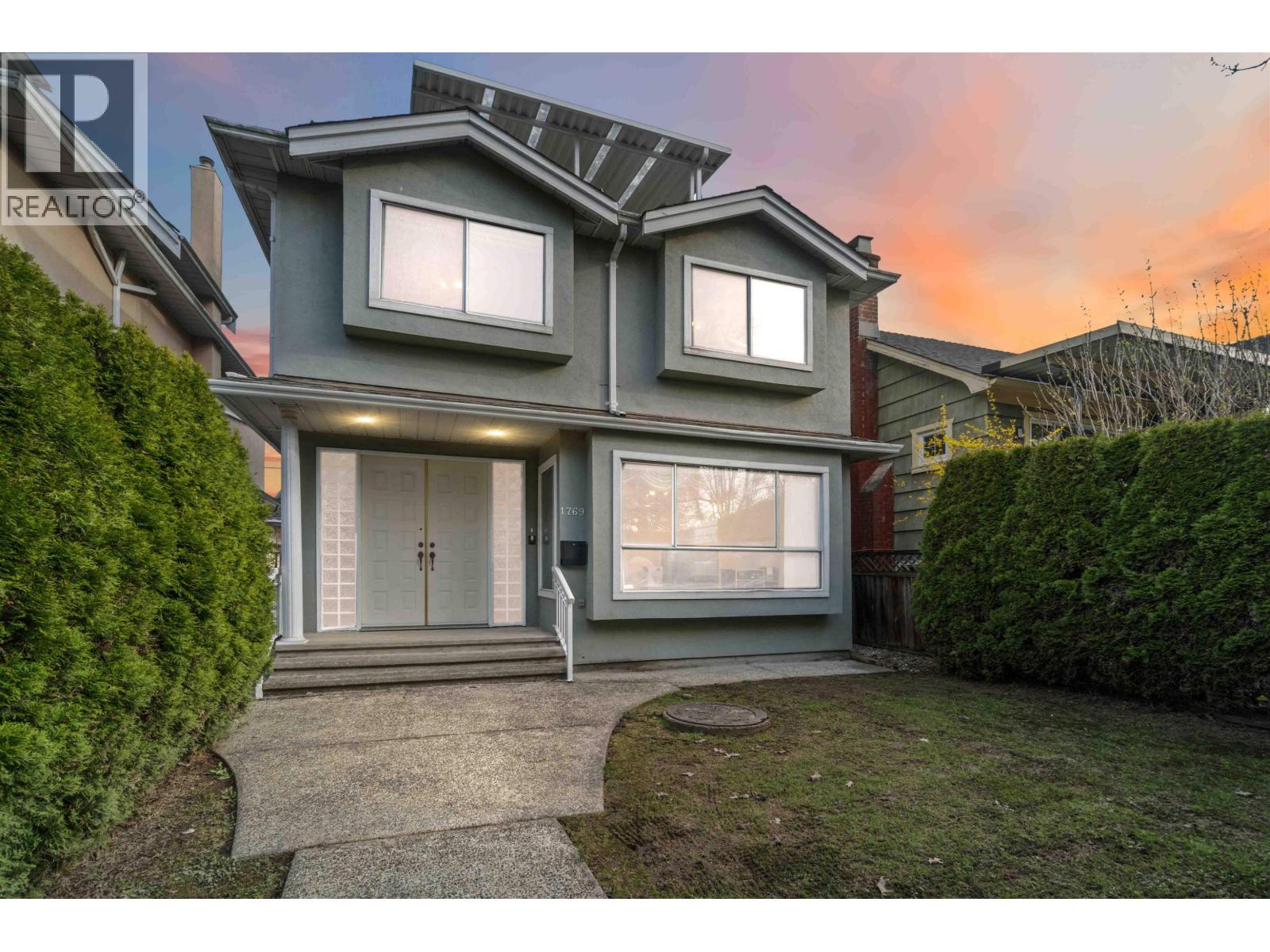 1769 E 49th Avenue, Vancouver, British Columbia  V5P 1T2 - Photo 1 - R3103507