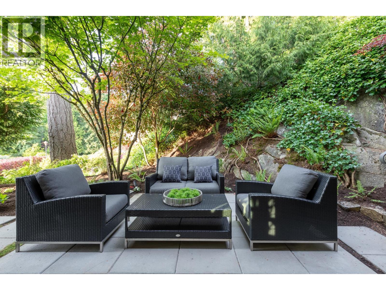 5260 Timberfeild Lane, West Vancouver, British Columbia  V7W 2Z5 - Photo 9 - R3103425