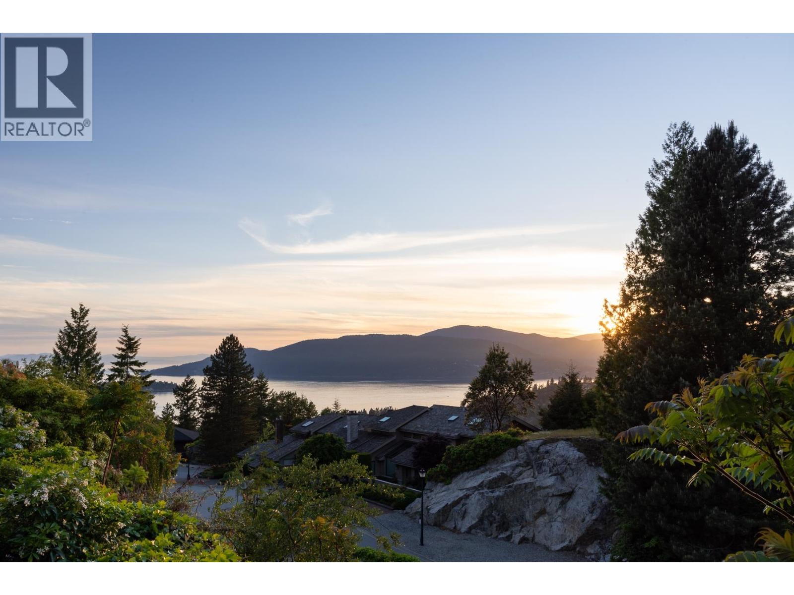 5260 Timberfeild Lane, West Vancouver, British Columbia  V7W 2Z5 - Photo 38 - R3103425