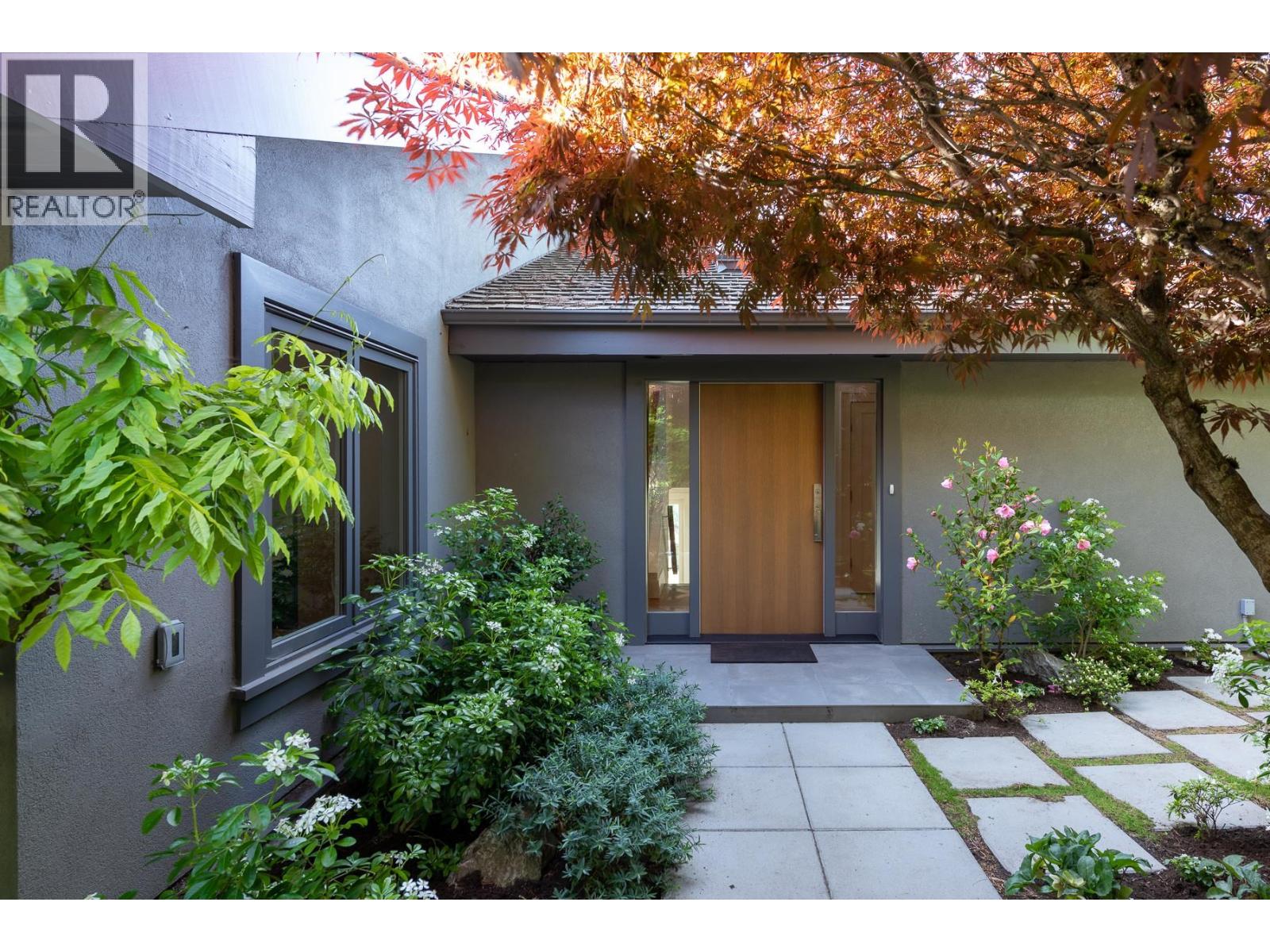 5260 Timberfeild Lane, West Vancouver, British Columbia  V7W 2Z5 - Photo 4 - R3103425