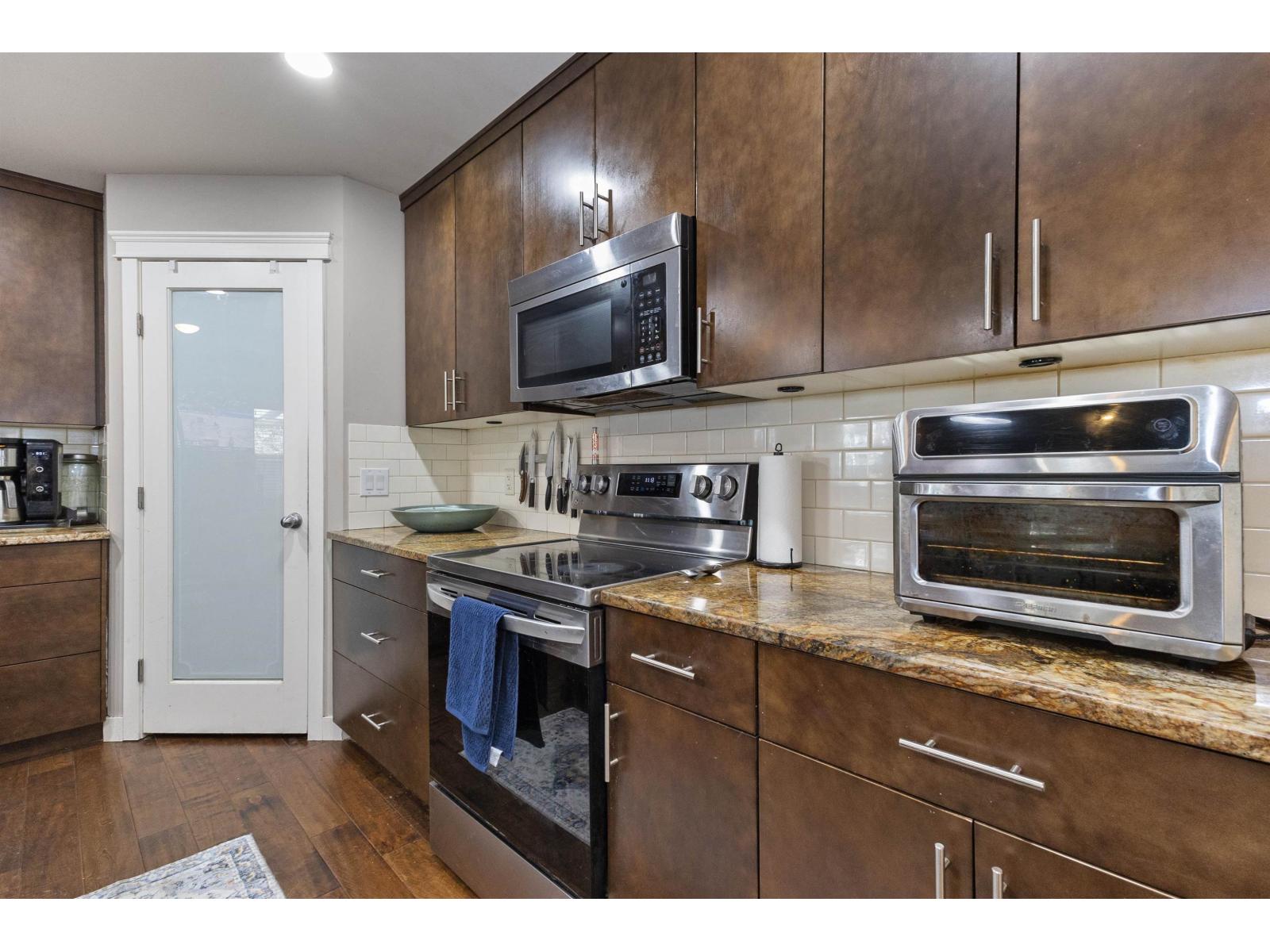 27858 Ledunne Avenue, Abbotsford, British Columbia  V4X 0A8 - Photo 8 - R3103267