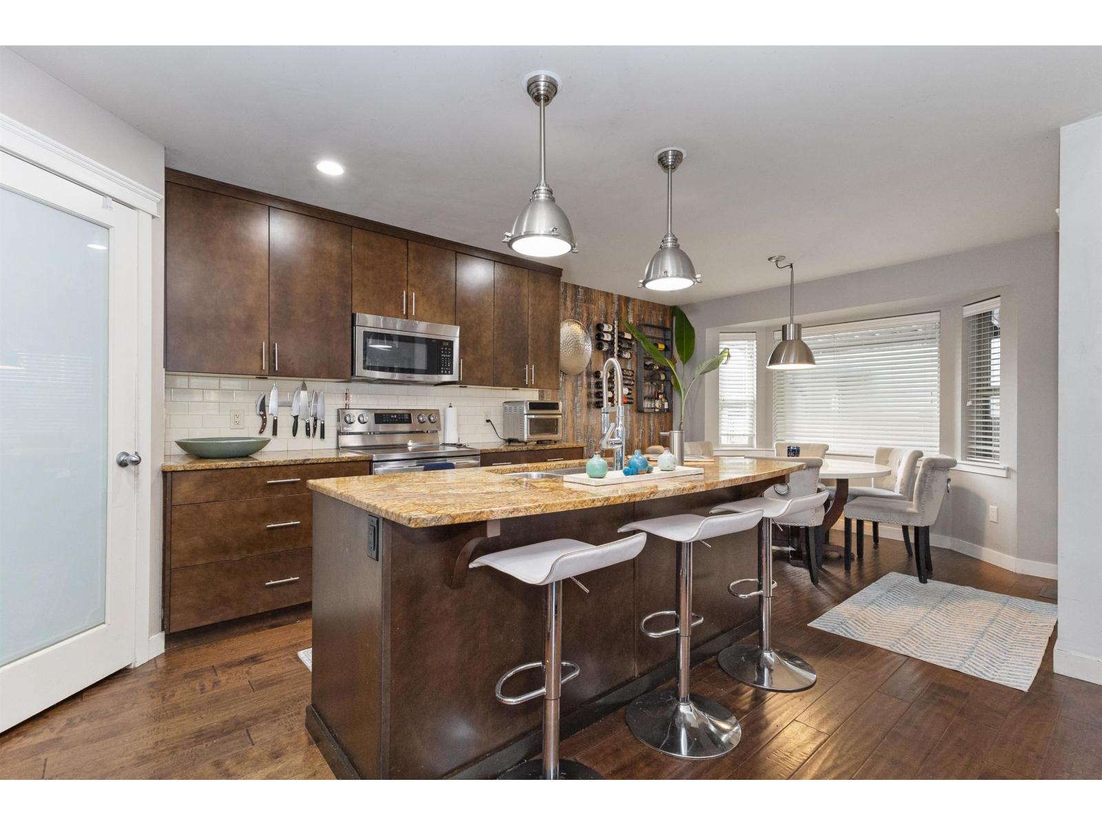 27858 Ledunne Avenue, Abbotsford, British Columbia  V4X 0A8 - Photo 5 - R3103267