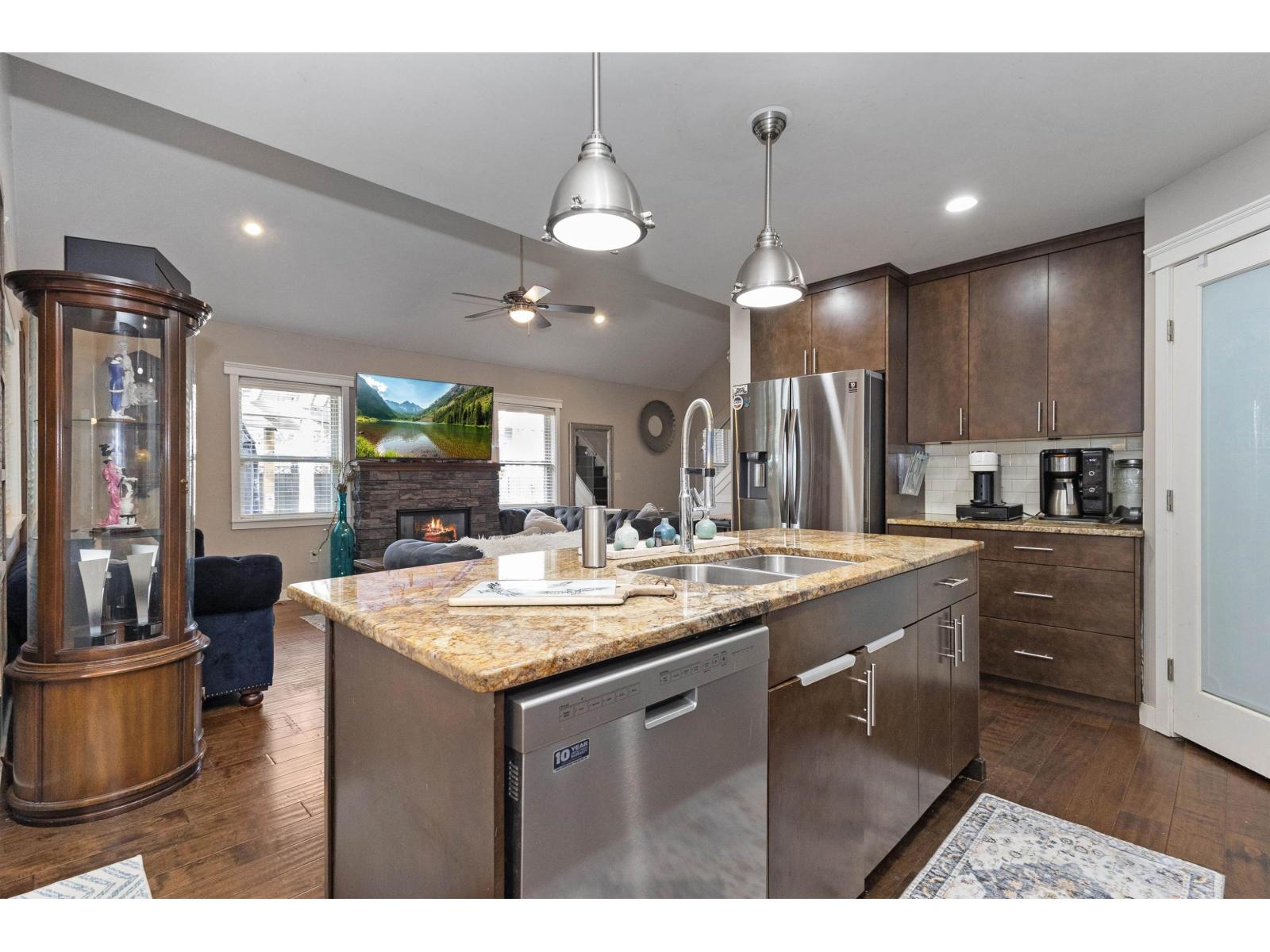 27858 Ledunne Avenue, Abbotsford, British Columbia  V4X 0A8 - Photo 9 - R3103267