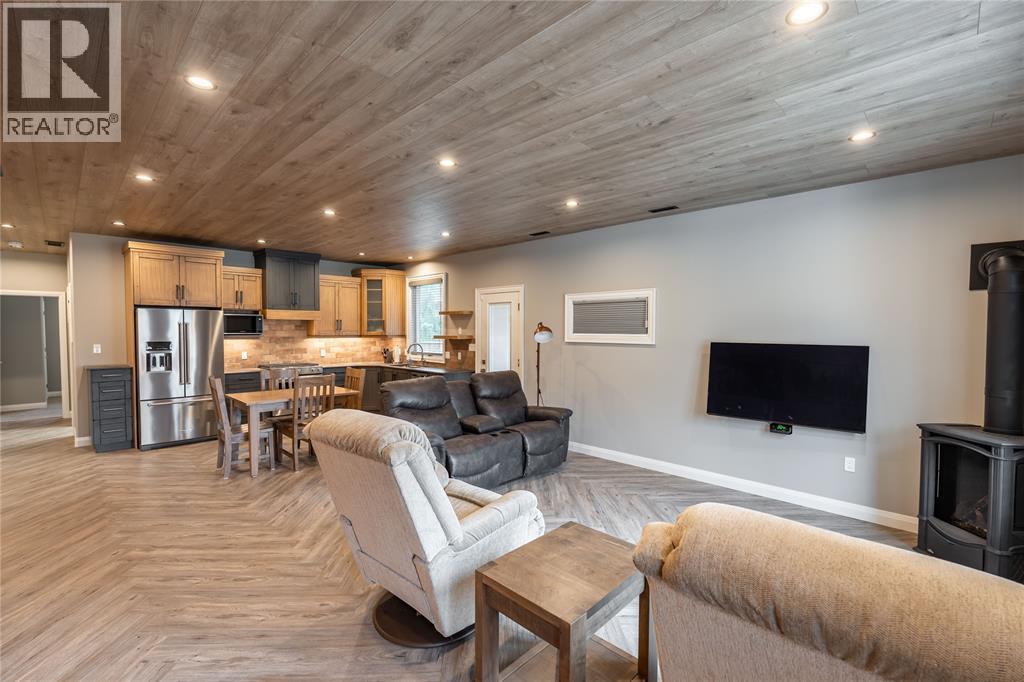 1248 Colborne Road, Sarnia, Ontario  N7V 3L4 - Photo 4 - 26005634