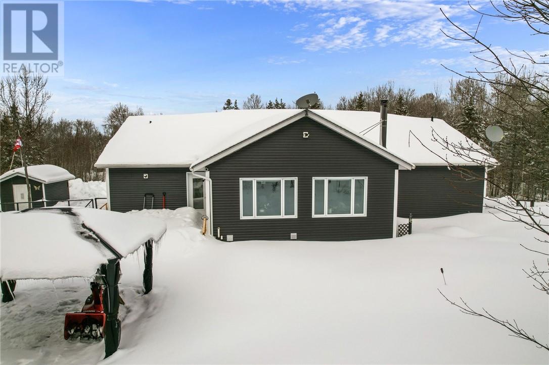 1811 Nepewassi Lake Road, Estaire, Ontario  P3E 4N1 - Photo 4 - 2126869