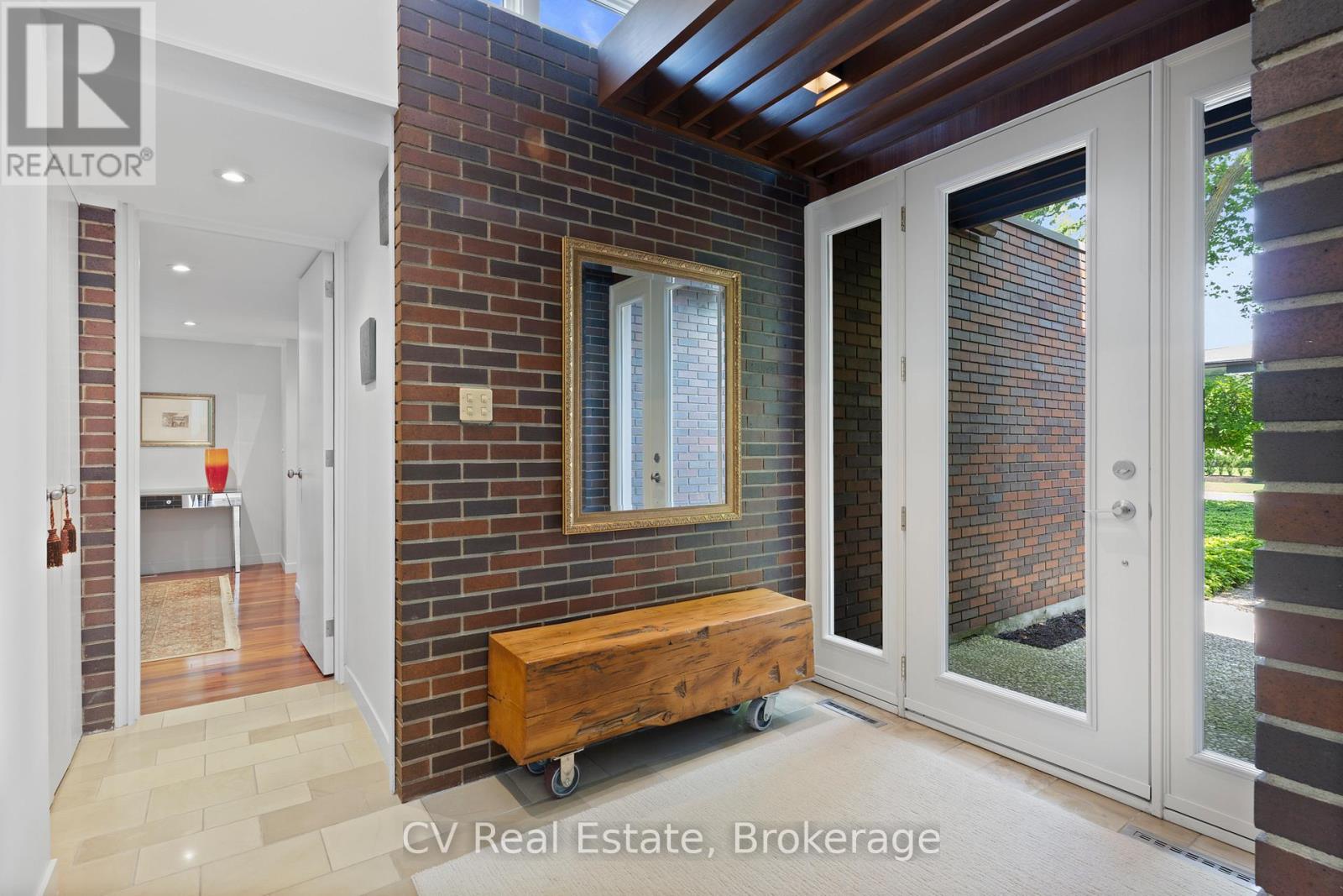 31 Auchmar Road, Hamilton, Ontario  L9C 1C6 - Photo 10 - X12920776