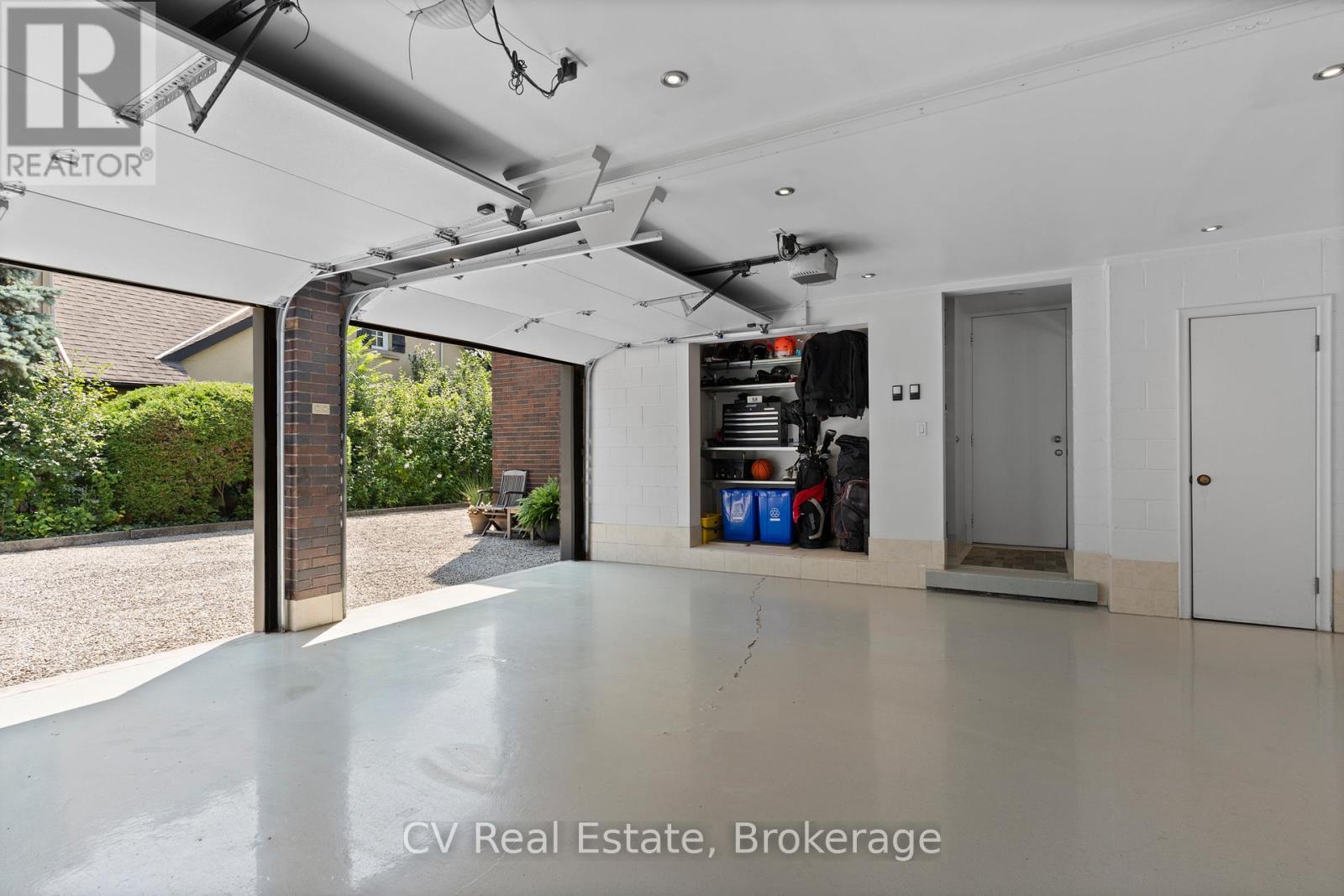 31 Auchmar Road, Hamilton, Ontario  L9C 1C6 - Photo 33 - X12920776