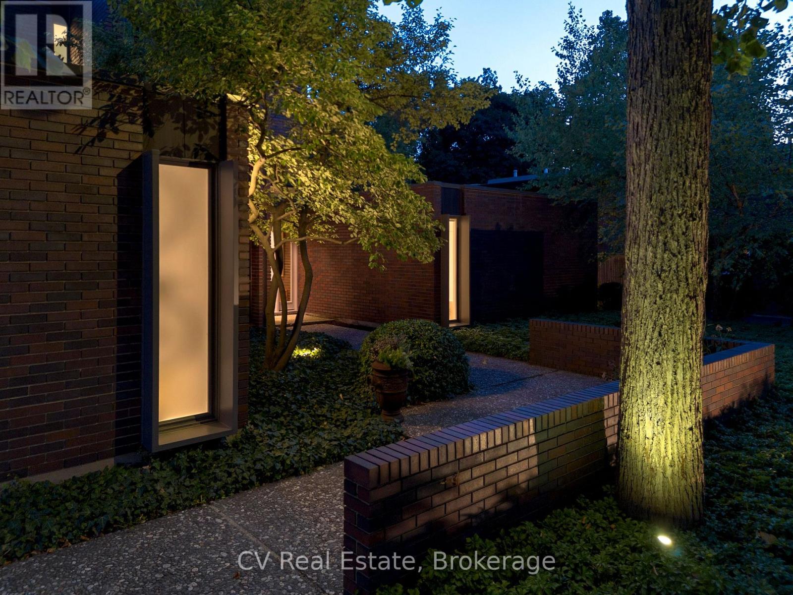 31 Auchmar Road, Hamilton, Ontario  L9C 1C6 - Photo 34 - X12920776