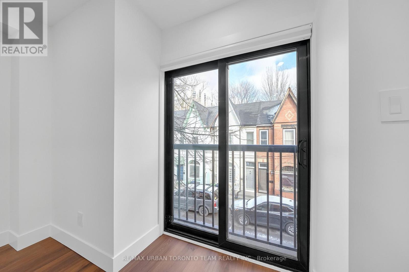 5 Wascana Avenue, Toronto, Ontario M5A 1V6 - Photo 30 - C12920814