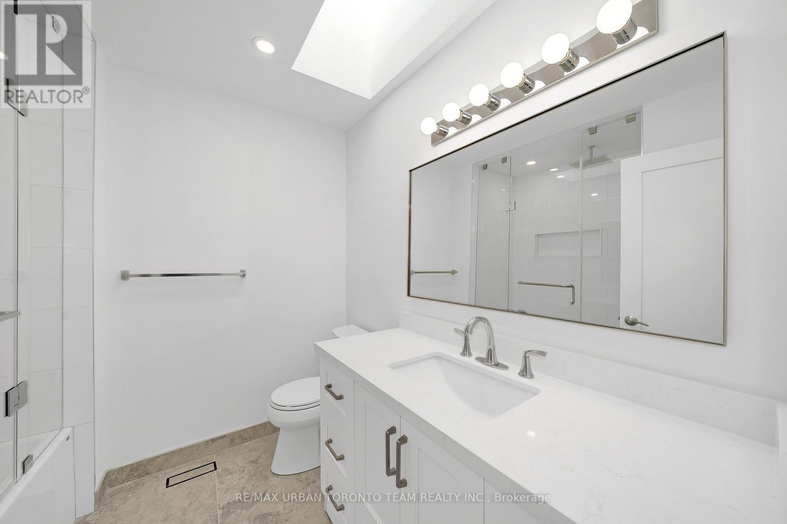 5 Wascana Avenue, Toronto, Ontario M5A 1V6 - Photo 38 - C12920814