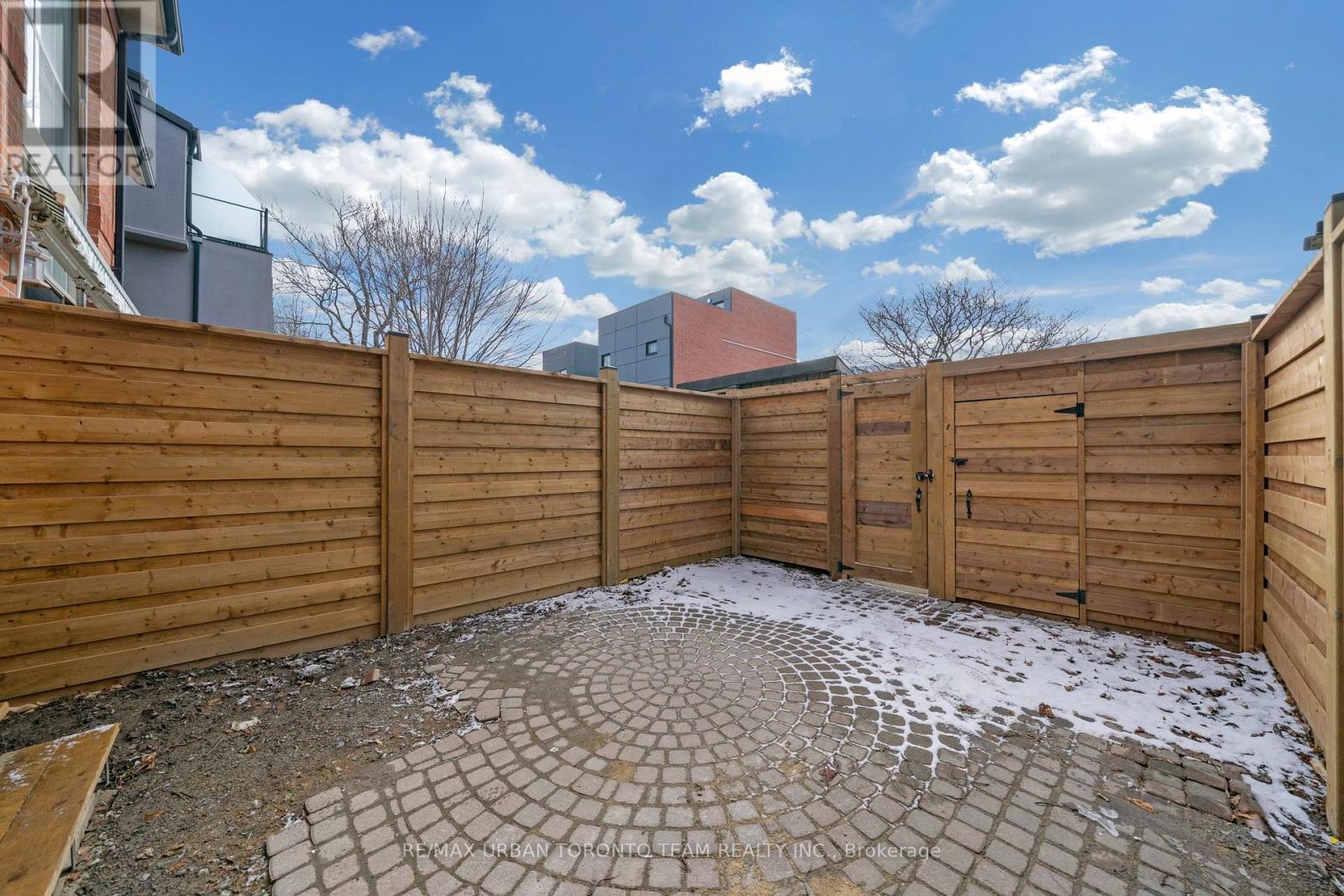 5 Wascana Avenue, Toronto, Ontario M5A 1V6 - Photo 45 - C12920814