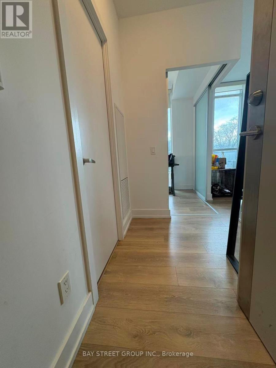 205 - 128 Fairview Mall Drive, Toronto, Ontario  M2J 0E8 - Photo 4 - C12920822