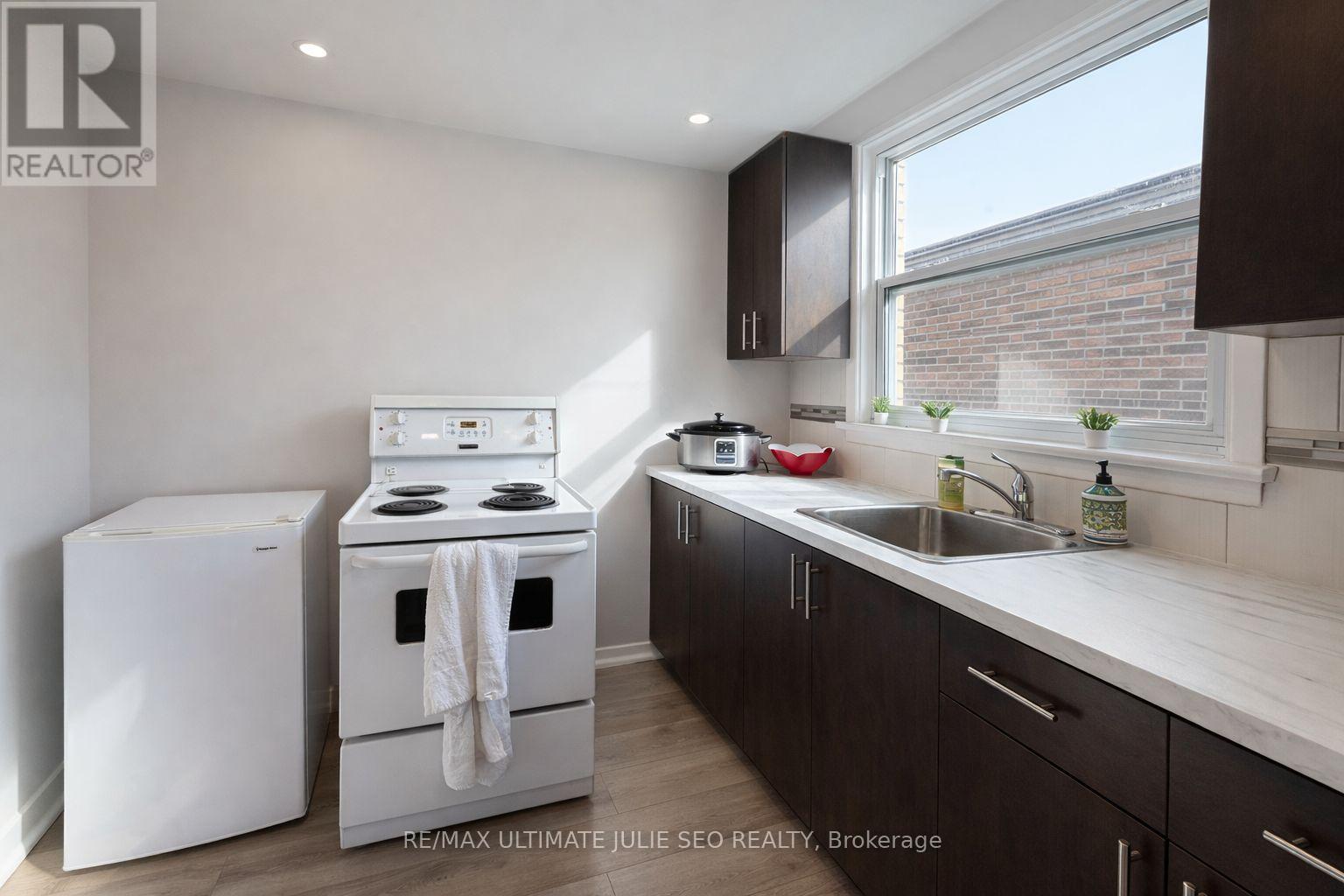1819-1821 Avenue Road, Toronto, Ontario  M5M 3Z4 - Photo 14 - C12920862