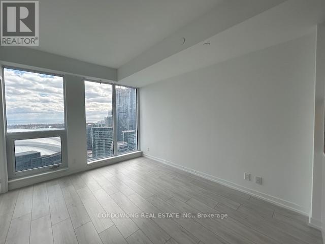4011 - 55 Mercer Street, Toronto, Ontario  M5V 0W4 - Photo 3 - C12920886