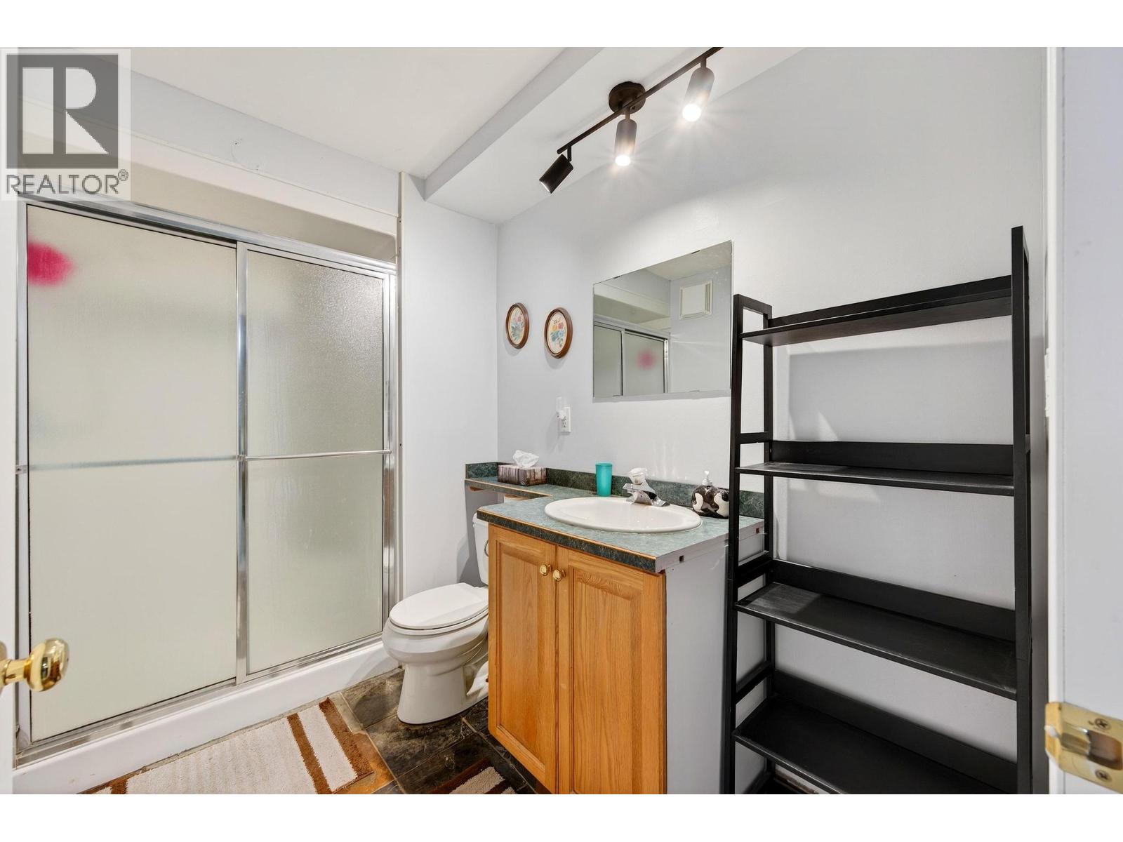 1505 Cedar Street, Golden, British Columbia  V0A 1H6 - Photo 54 - 10380537