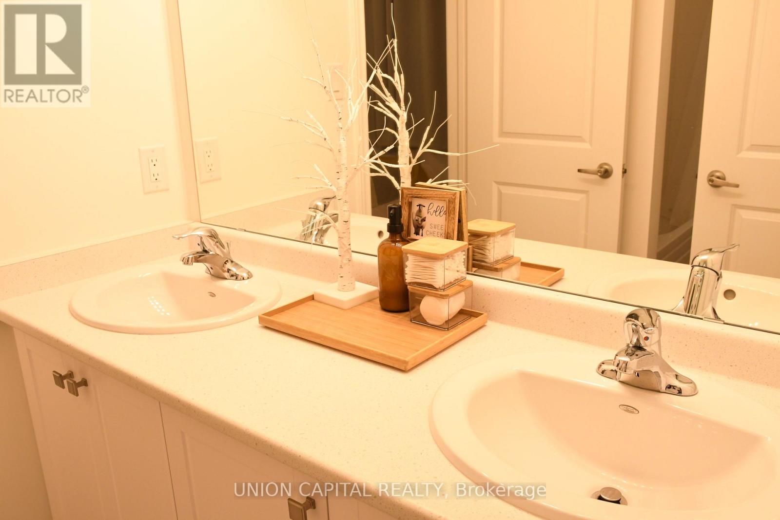 3141 Blazing Star Avenue, Pickering, Ontario  L1Y 0B4 - Photo 18 - E12920818