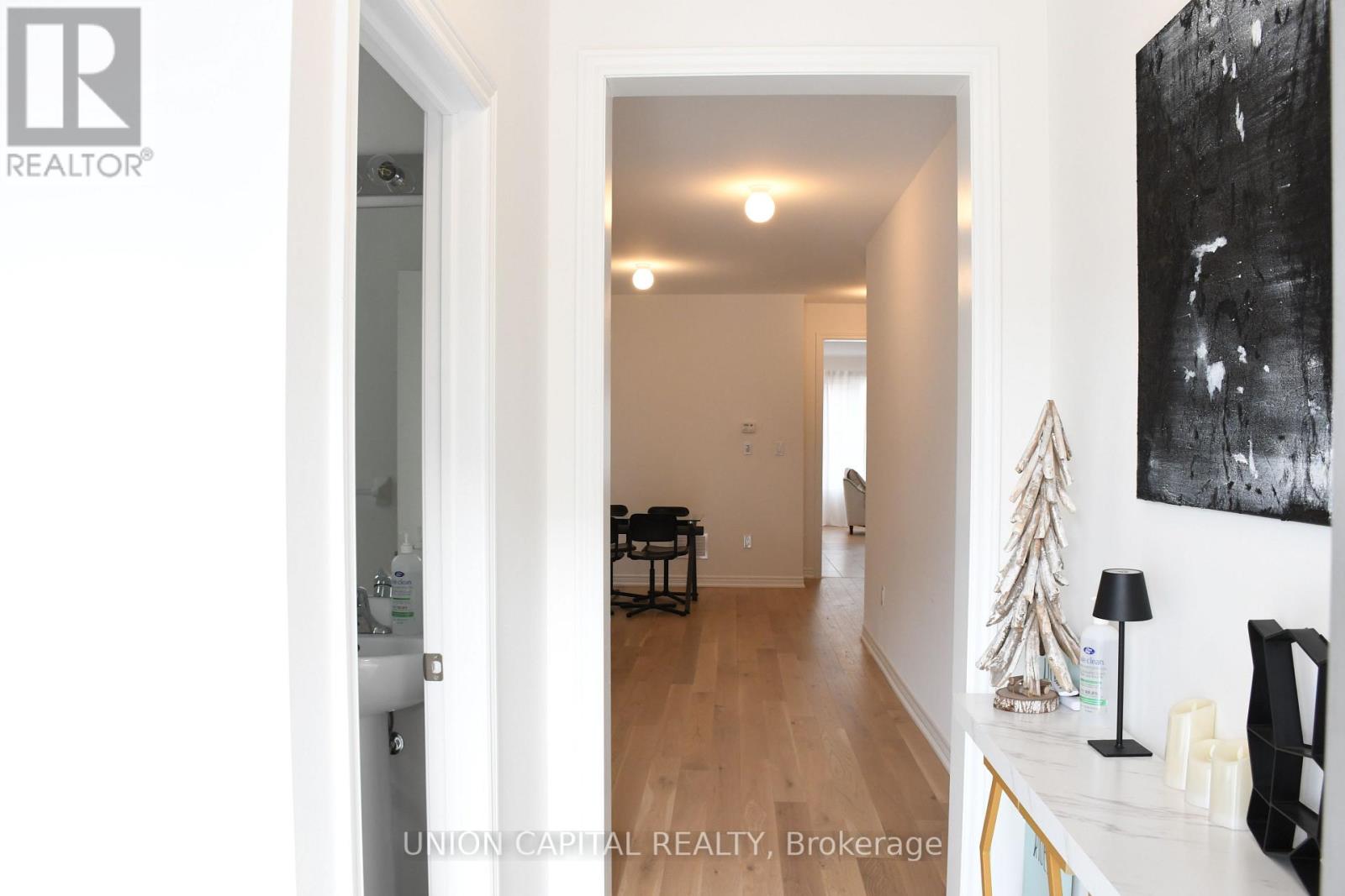 3141 Blazing Star Avenue, Pickering, Ontario  L1Y 0B4 - Photo 3 - E12920818