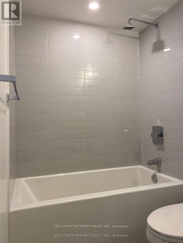 2033 Kennedy Road, Toronto, Ontario M1T 3G2 - Photo 11 - E12920902