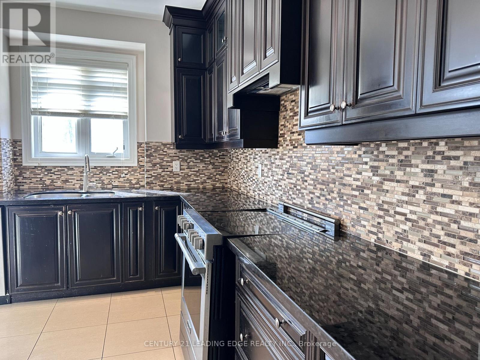 83 Golden Forest Road, Vaughan, Ontario  L6A 0S8 - Photo 10 - N12915132