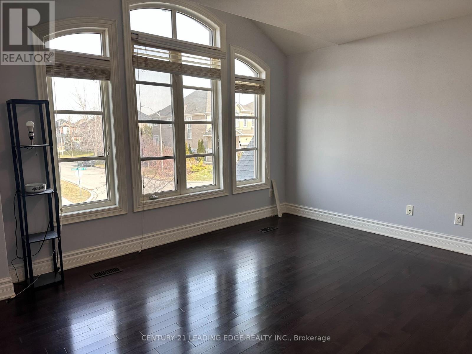 83 Golden Forest Road, Vaughan, Ontario  L6A 0S8 - Photo 39 - N12915132