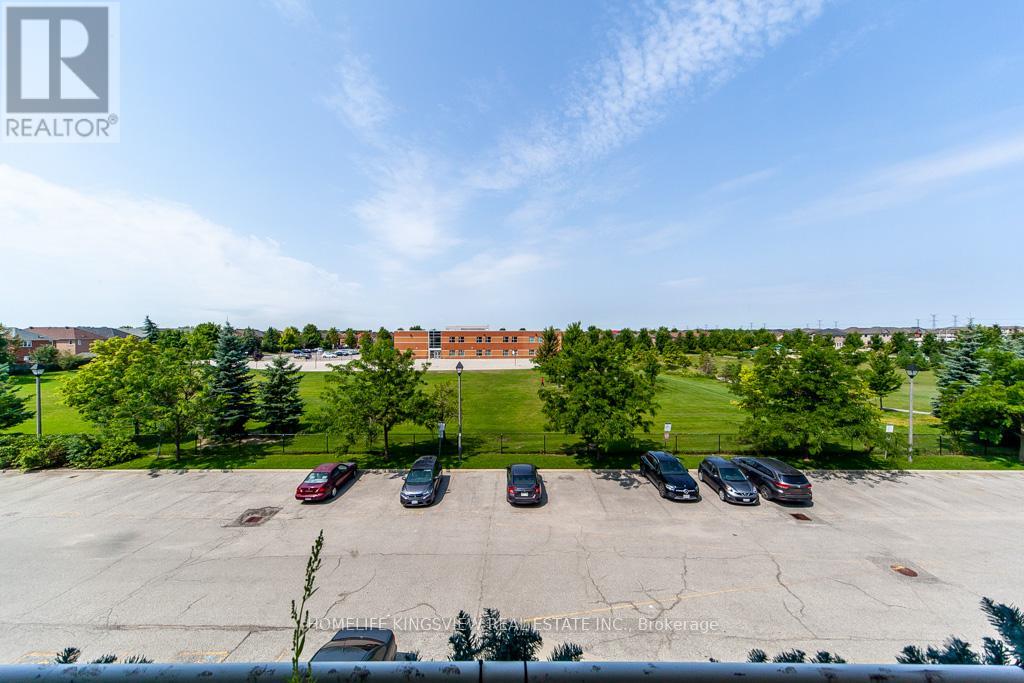 301 - 7428 Markham Road, Markham, Ontario  L3S 4V6 - Photo 2 - N12920824