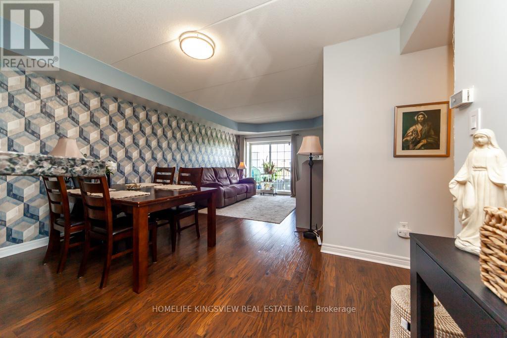 301 - 7428 Markham Road, Markham, Ontario  L3S 4V6 - Photo 4 - N12920824