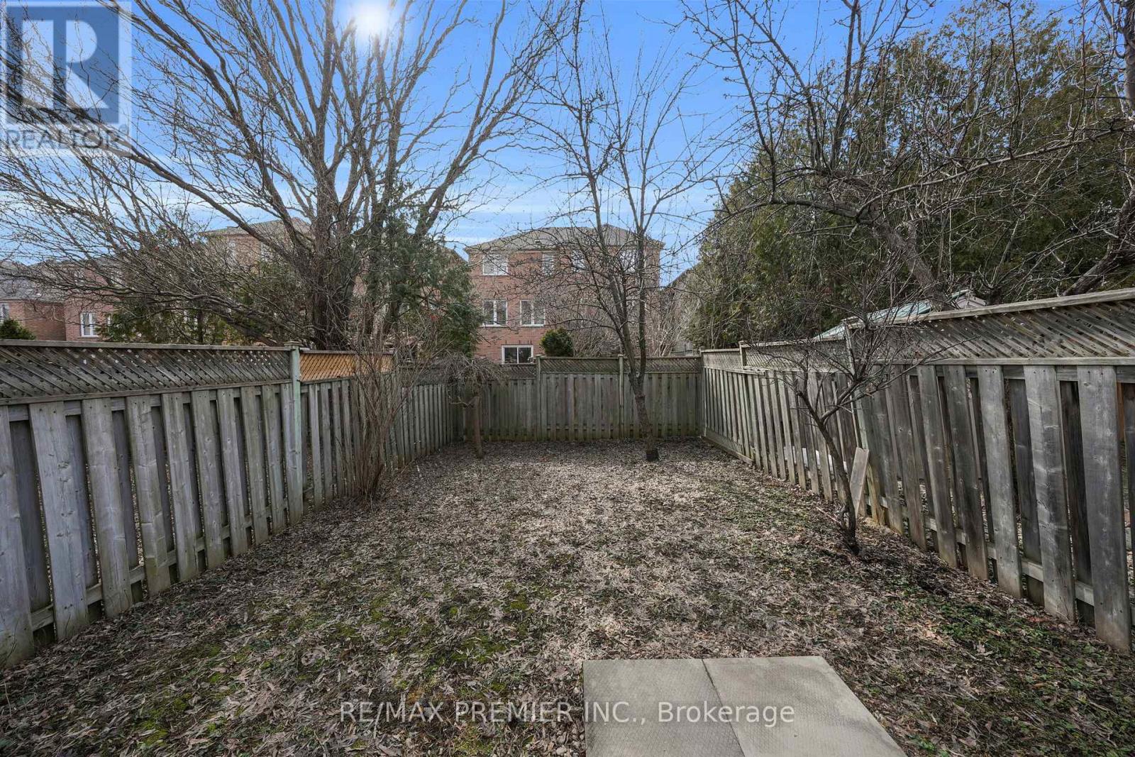 12 Yellowood Circle, Vaughan, Ontario  L4J 8L9 - Photo 15 - N12920830