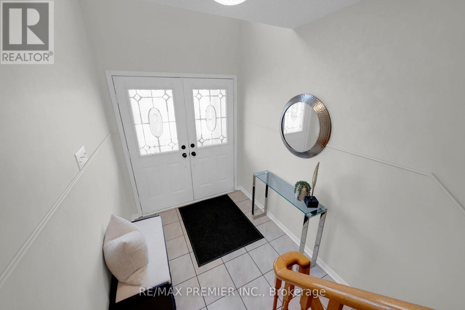 12 Yellowood Circle, Vaughan, Ontario  L4J 8L9 - Photo 16 - N12920830