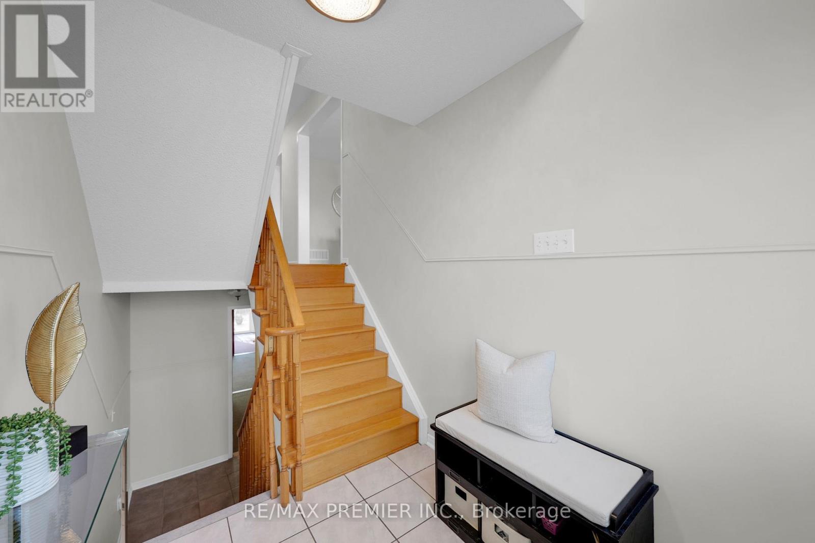 12 Yellowood Circle, Vaughan, Ontario  L4J 8L9 - Photo 17 - N12920830