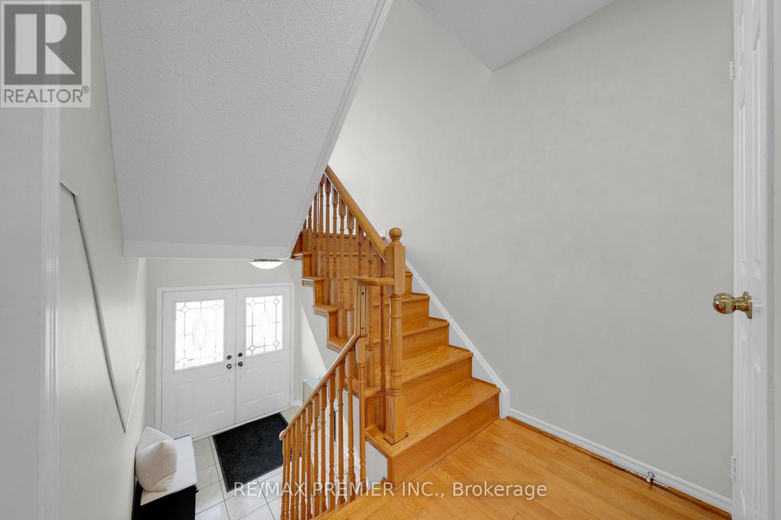 12 Yellowood Circle, Vaughan, Ontario  L4J 8L9 - Photo 18 - N12920830
