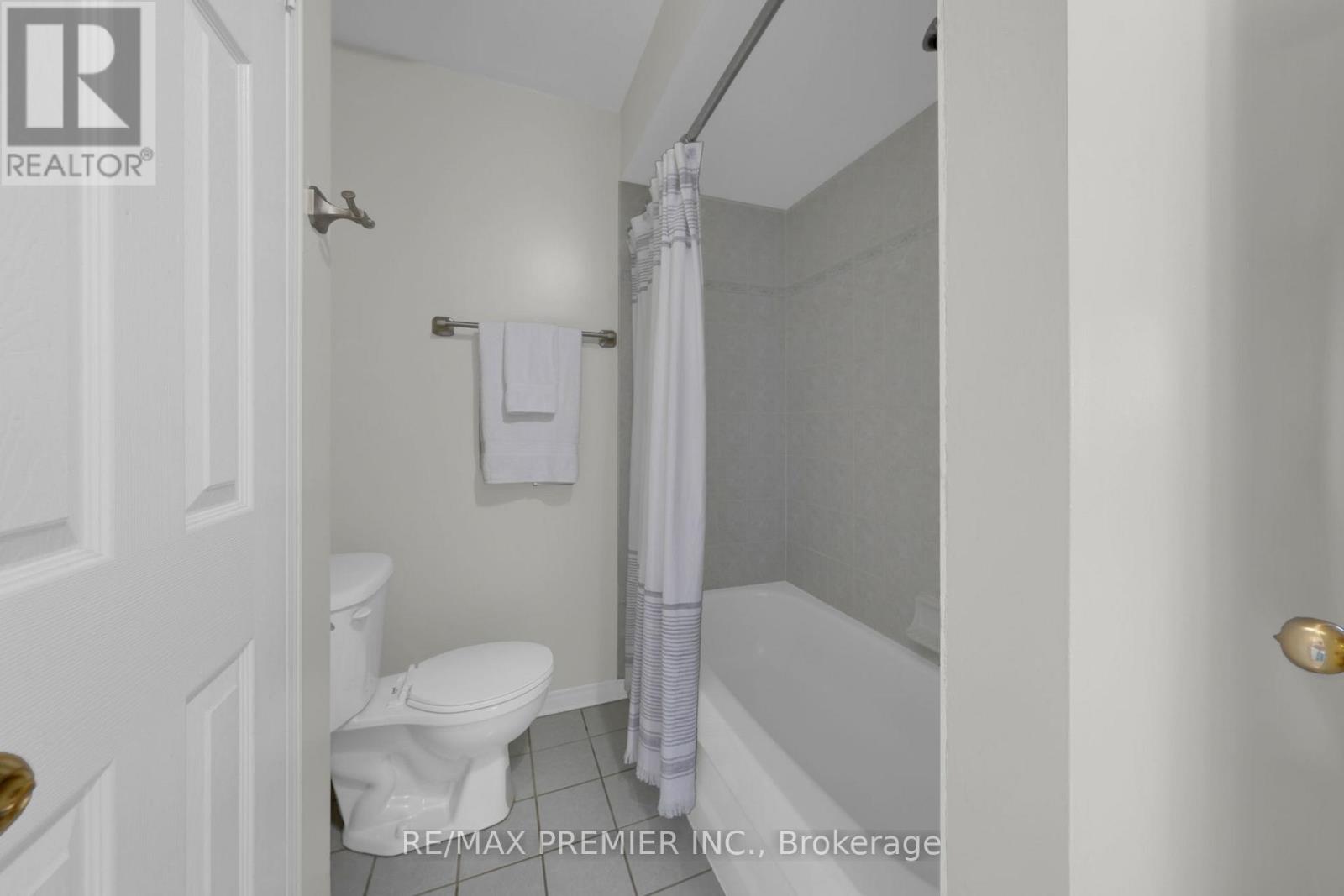 12 Yellowood Circle, Vaughan, Ontario  L4J 8L9 - Photo 27 - N12920830