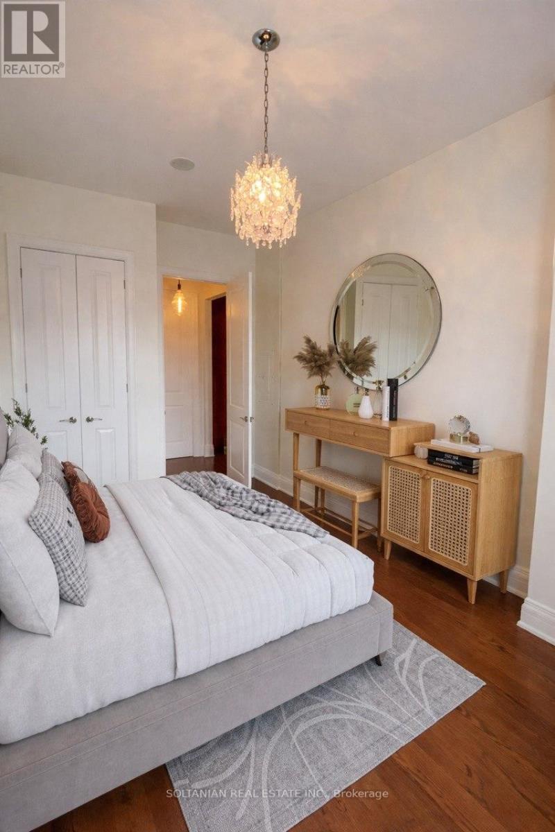 425 - 80 Burns Boulevard, King, Ontario  L7B 0B3 - Photo 10 - N12920836