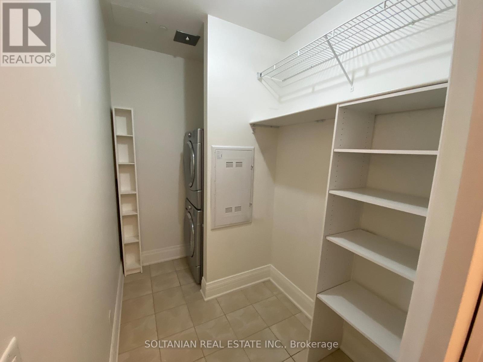 425 - 80 Burns Boulevard, King, Ontario  L7B 0B3 - Photo 14 - N12920836