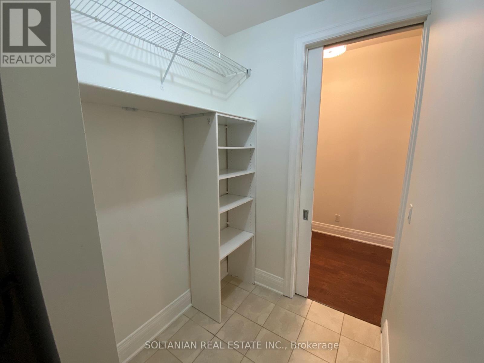 425 - 80 Burns Boulevard, King, Ontario  L7B 0B3 - Photo 16 - N12920836