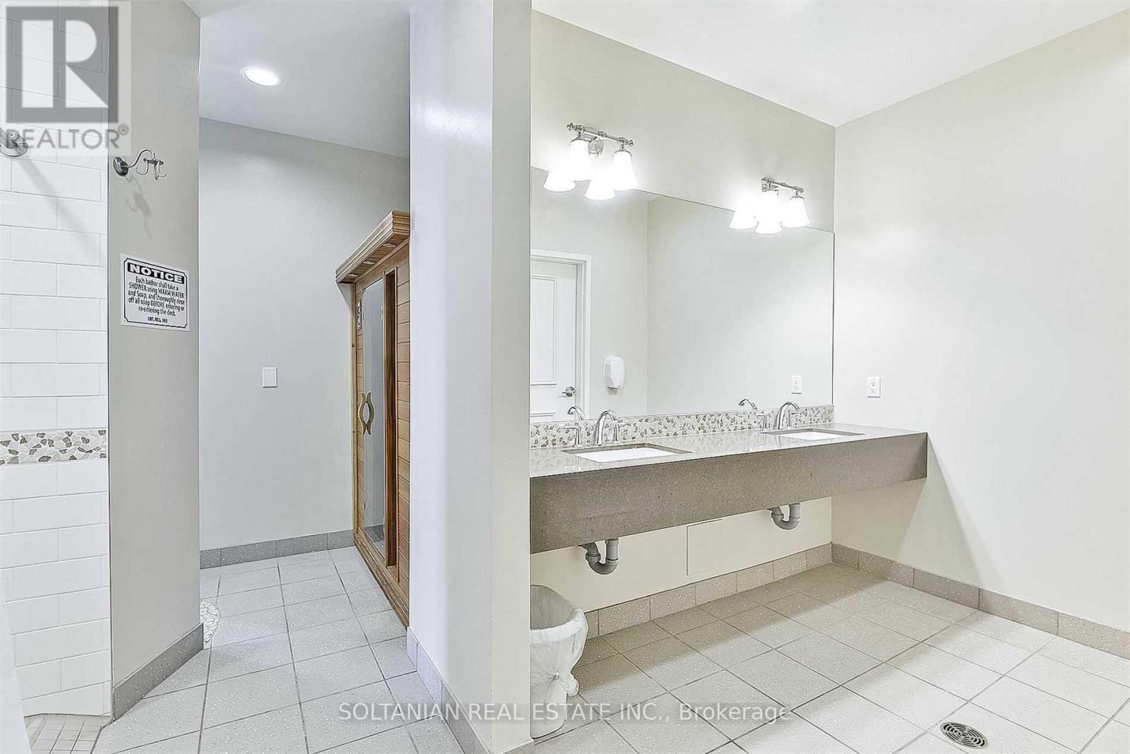 425 - 80 Burns Boulevard, King, Ontario  L7B 0B3 - Photo 28 - N12920836