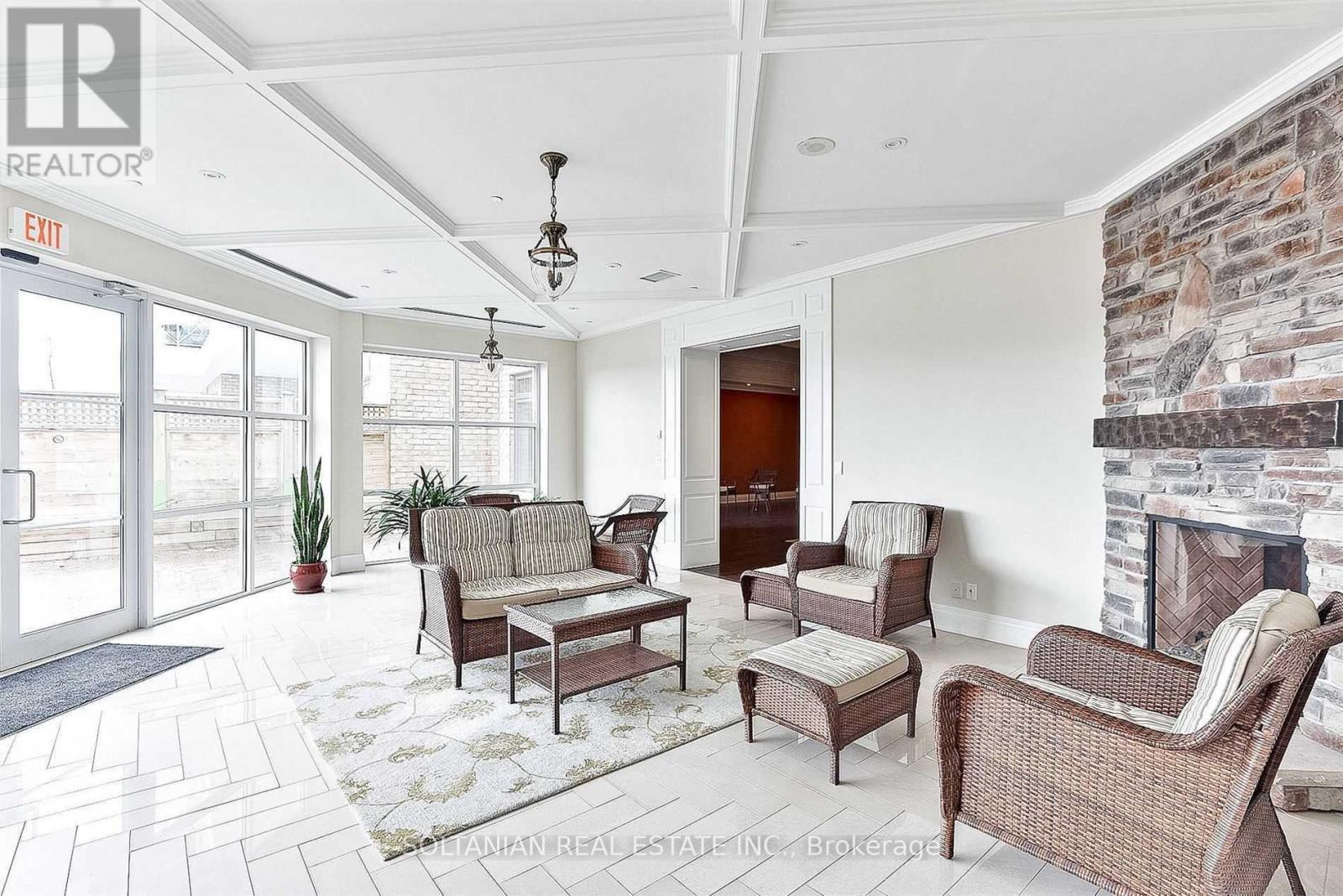 425 - 80 Burns Boulevard, King, Ontario  L7B 0B3 - Photo 30 - N12920836