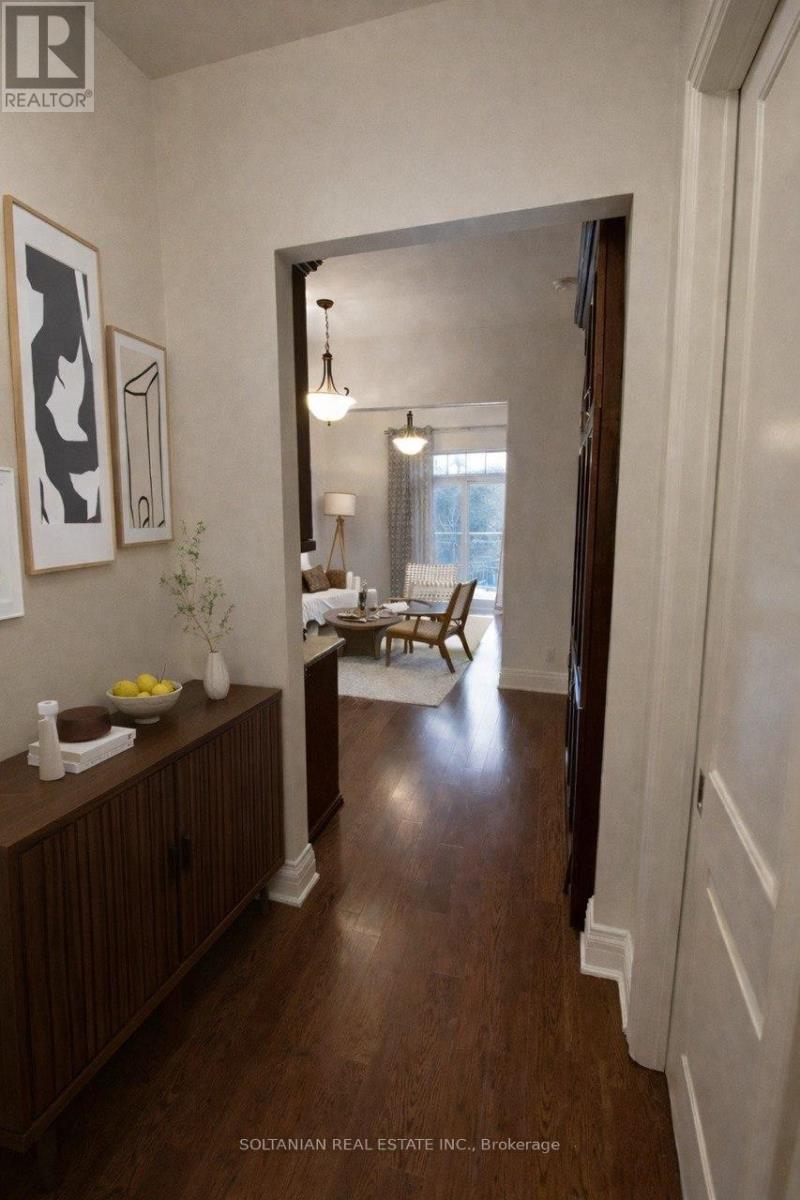 425 - 80 Burns Boulevard, King, Ontario  L7B 0B3 - Photo 4 - N12920836