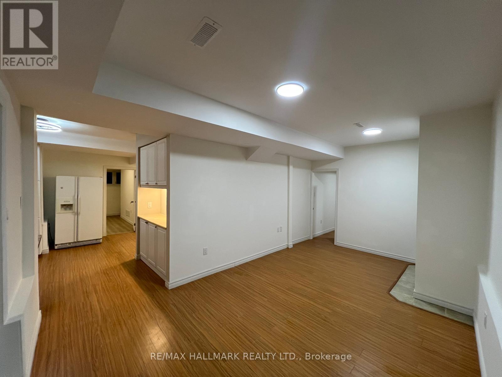 17 Barre Drive, Barrie (Painswick North), Ontario  L4N 7N6 - Photo 4 - S12920828